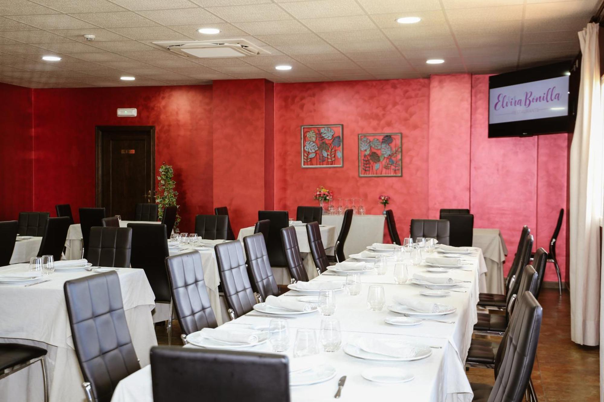 Hotel Restaurante Sostenible La Laguna Brozas Exteriör bild